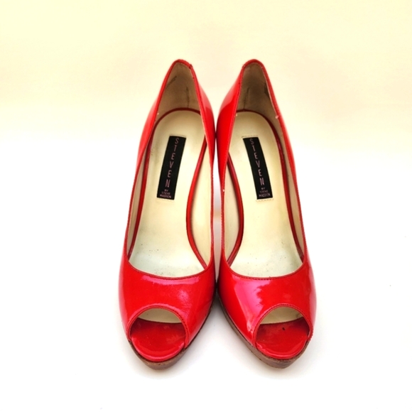 Steven by Steve Madden Vintage Mid-00s Lalo Red Patent Peeptoe Pumps - Picture 2 of 7